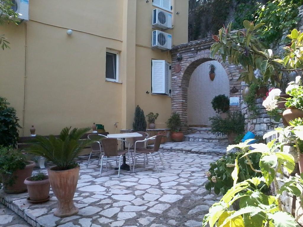 Butterfly Appartments Barbati Extérieur photo